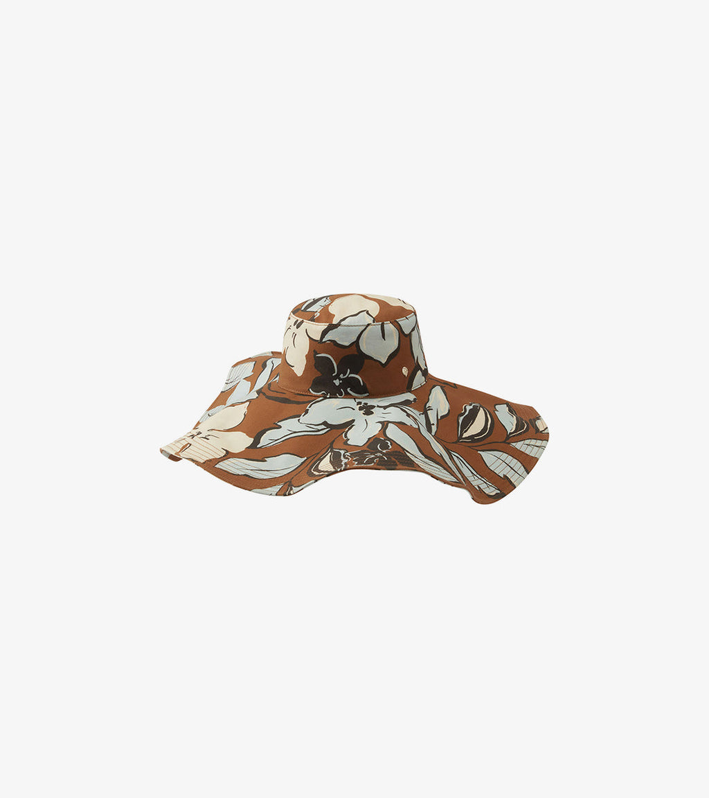 Floppy bucket hat